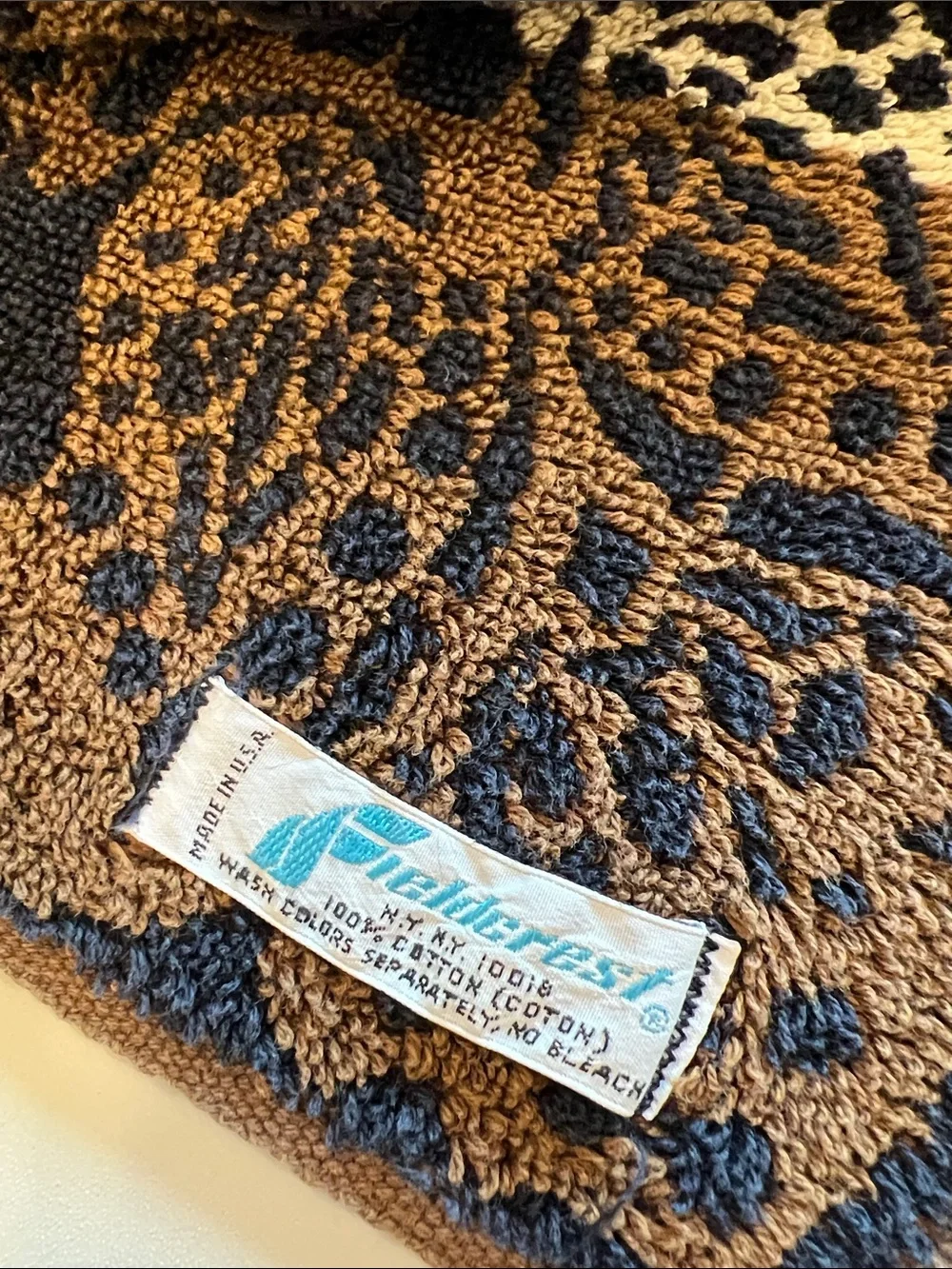Vintage Fieldcrest - Paisley Fringe Towel in Brown, Beige, Navy